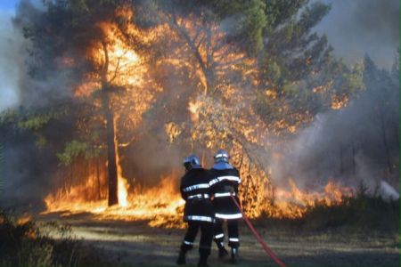 Κόκκινος συναγερμός για πυρκαγιά την Κυριακή σε Πελοπόννησο, Αττική και Εύβοια