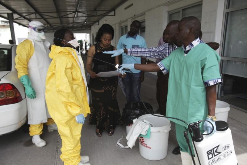 Πρώτες ελπίδες για θεραπεία της νόσου Έμπολα