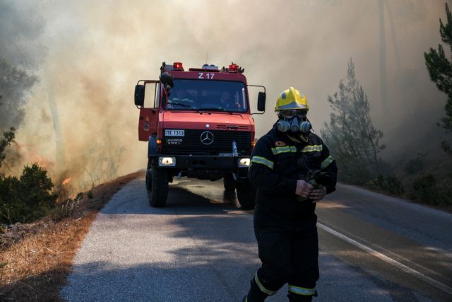 Εκπρόσωπος Τύπου Πυροσβεστικής στο One Channel: Εκκενώνονται χωριά στην Εύβοια | tovima.gr