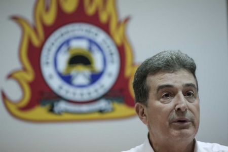 Ο υπουργός που δεν κοιμάται