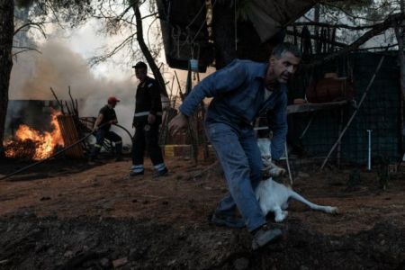 Αντιμέτωποι με την καταστροφή οι κάτοικοι του χωριού Μακρυμάλλη