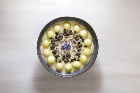 Σμούθι με πεπόνι, μαστίχα και γιαούρτι