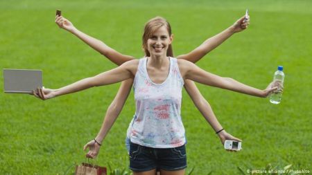 Deutsche Welle: Οι γυναίκες δεν είναι καλύτερες στο multitasking