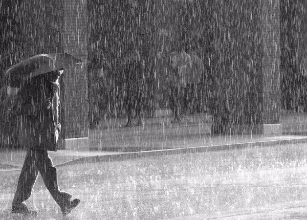 Ισχυρές καταιγίδες και χαλάζι από το βράδυ – Πού θα χτυπήσει η κακοκαιρία