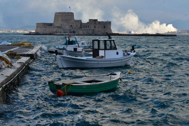 Καιρός: Ισχυρά μελτέμια στο Αιγαίο την Κυριακή