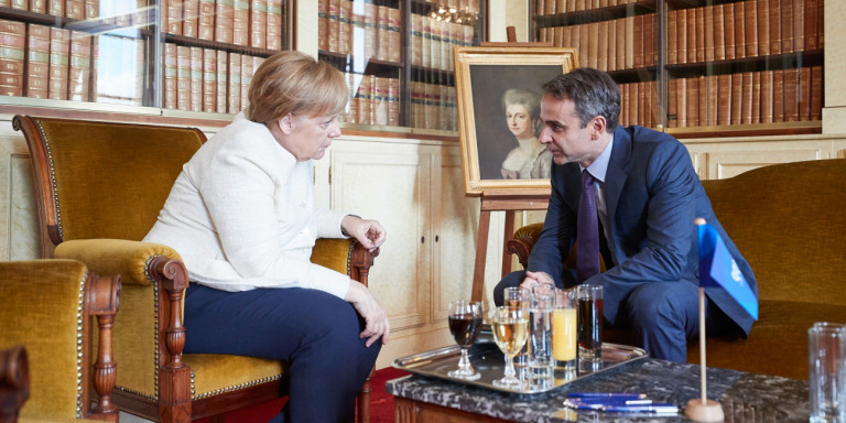 Θερμός Σεπτέμβρης: Στο στόχαστρο το πλεόνασμα, οι κρίσιμες επαφές Μητσοτάκη