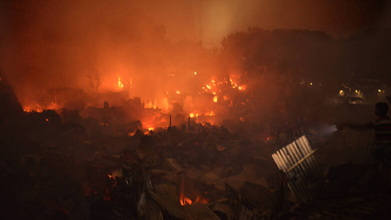 Μπαγκλαντές: Πυρκαγιά άφησε άστεγους 10.000 ανθρώπους