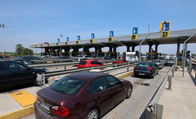 Επέστρεψαν οι εκδρομείς του Αυγούστου – Πάνω από 100.000 οχήματα στην Αθήνα