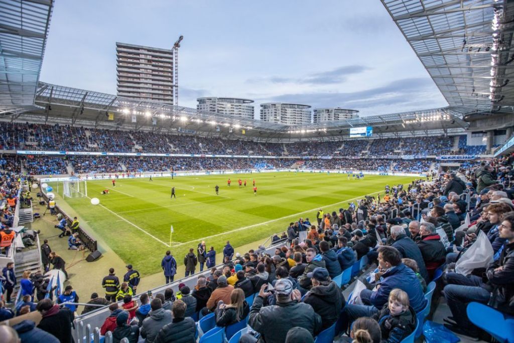 Κατάμεστο το «Tehelné Pole» στο Σλόβαν – ΠΑΟΚ