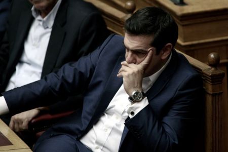 Εμφύλιος κορυφής για το νέο κόμμα