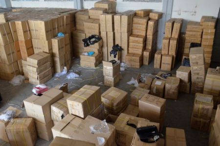 Κατασχέθηκε τεράστια ποσότητα «μαϊμού» ρολογιών