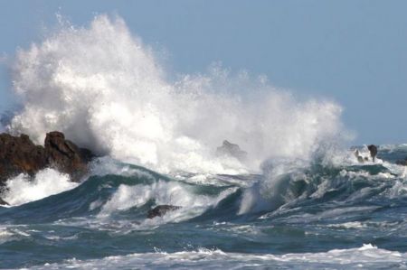 Εως και 7 μποφόρ τα μελτέμια την Τρίτη – Σε άνοδο η θερμοκρασία