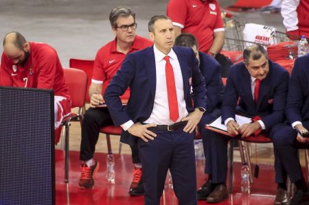 ΑΕΚ: «Ντέιβιντ Μπλατ, σε αυτόν τον αγώνα δεν είσαι μόνος»