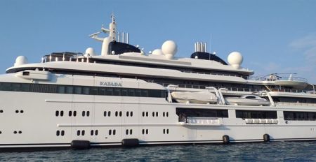 Στην Κέρκυρα η υπερπολυτελής θαλαμηγός 124 μέτρων του πρώην εμίρη του Κατάρ