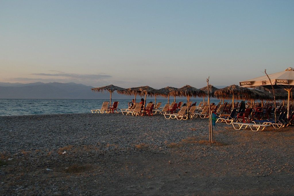 Αίγιο: Αντί για αποδείξεις έδινε… κουπόνια κόμματος