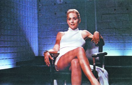 Μοιραίες γυναίκες, ερημικά νησιά και μια Εμανουέλα