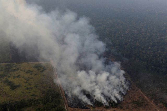 Αμαζόνιος: Οι καπνοί εξαφάνισαν τον ήλιο
