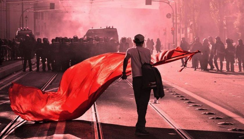 Τρίζουν τα κόκαλα της Αριστεράς με τη «Δρακογενιά» του Τσίπρα και του Παππά