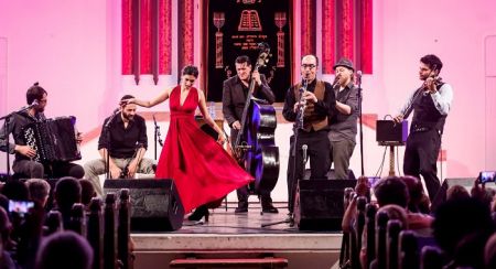 Τεχνόπολις: Jazz, balkan, gipsy τραγούδια και μουσικές από τη Βαρκελώνη