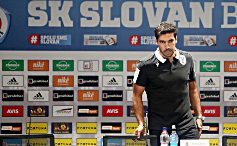 Φερέιρα: Το γκολ της Σλόβαν… έπεσε από τον ουρανό | tovima.gr