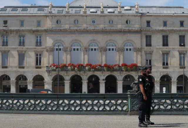 Γαλλία: Ετοιμάζονται… εκρήξεις στην G7 | tovima.gr