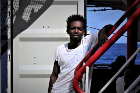 Ocean Viking: Αποβιβάστηκαν στη Μάλτα οι 356 πρόσφυγες