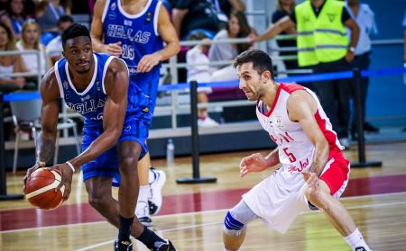 Εθνική μπάσκετ : Απρόοπτο με Θανάση Αντετοκούνμπο