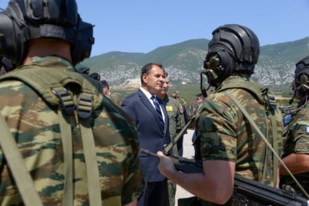 Ο υπουργός και οι… κοριοί