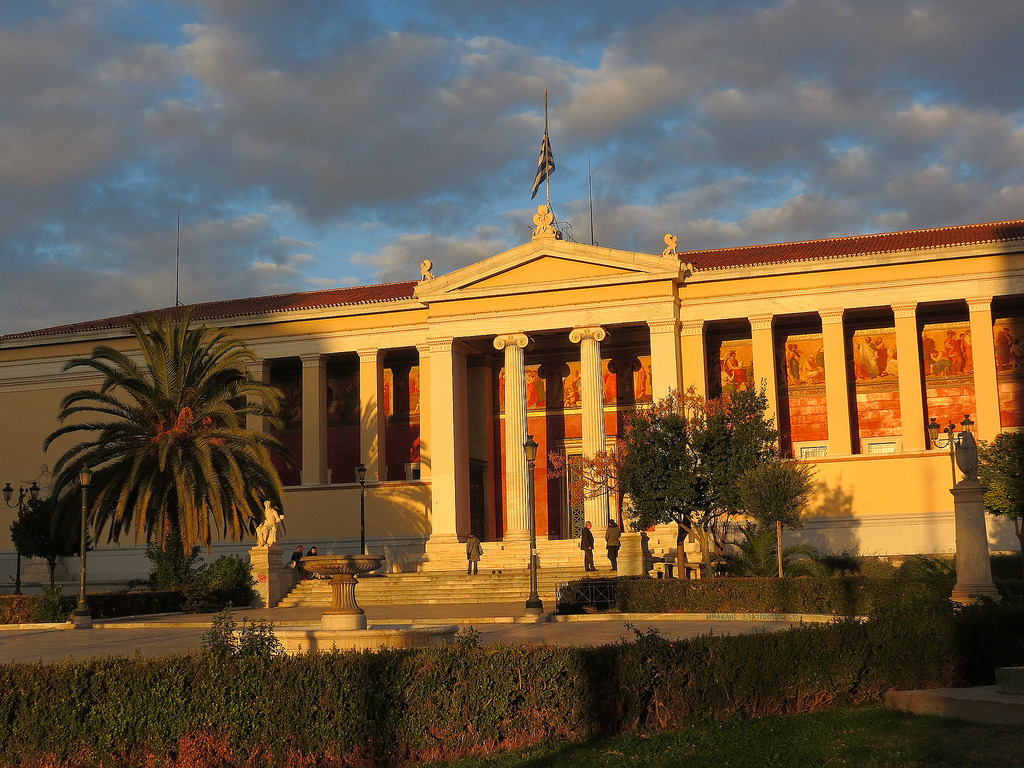 Ξενόγλωσσα τμήματα στα ελληνικά πανεπιστήμια