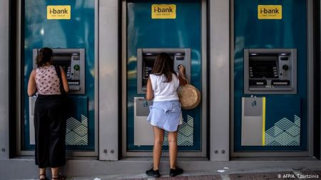 Γερμανικά ΜΜΕ : «Εμβάσματα χωρίς όριο» από την Ελλάδα