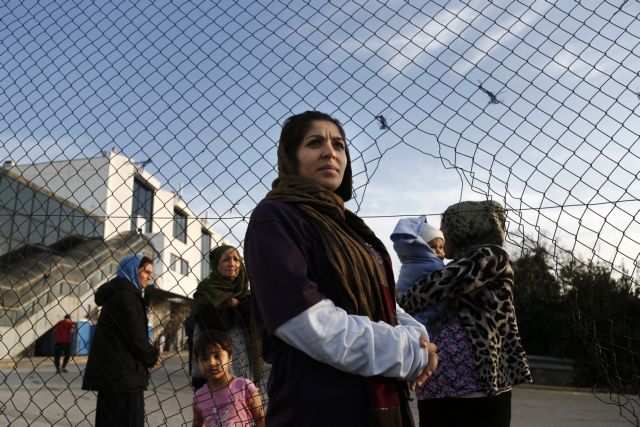 O ΣΥΡΙΖΑ, οι μετανάστες και η λογική του Χότζα