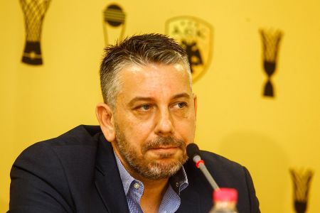 Παπαθεοδώρου : «Μεγαλύτερη πρόκληση της καριέρας μου η ΑΕΚ»