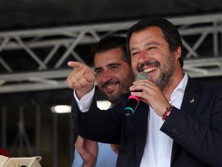 Ιταλία: Σε διαδηλώσεις καλεί τον λαό ο αντιπολιτευόμενος Σαλβίνι
