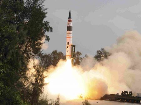 Τα πυρηνικά όπλα στο τραπέζι της διαμάχης Ινδίας-Πακιστάν