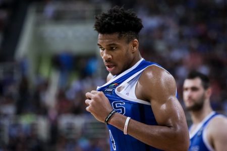 Hoopshype : Κορυφαίος του Μουντομπάσκετ ο Αντετοκούνμπο