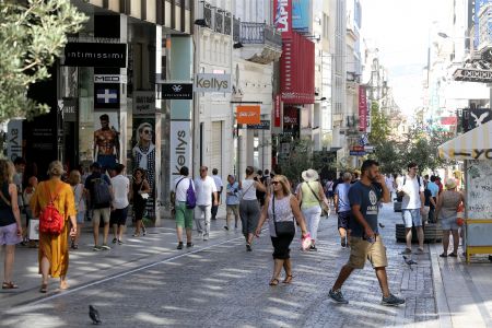 Αυξήθηκε ο τζίρος στο λιανεμπόριο – Μειώθηκαν οι πωλήσεις στα πολυκαταστήματα