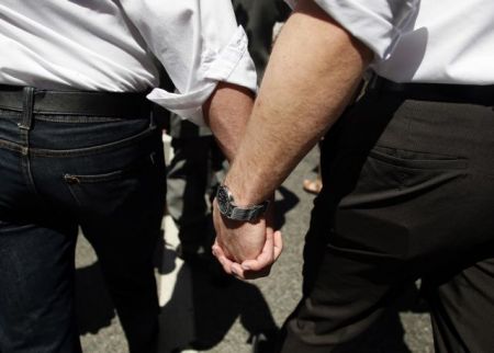 Βίαιη ομοφοβική επίθεση από άνδρες των ΜΑΤ