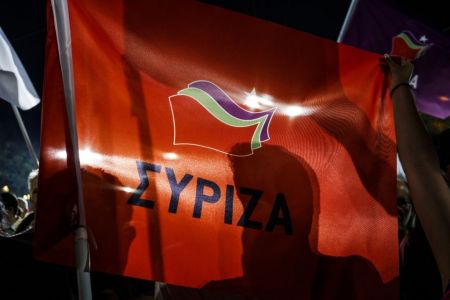 Σύντροφοι στον ΣΥΡΙΖΑ. Αυτό που πρέπει να κάνετε είναι να μην ξαναπροδώσετε την κοινωνία
