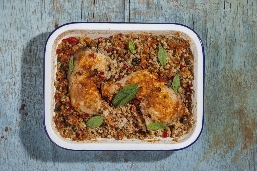 Κοτόπουλο με πλιγούρι στον φούρνο