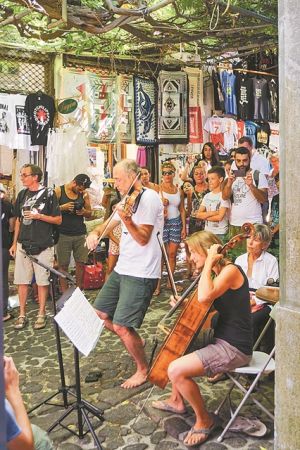 Κάστρο γεμάτο νότες