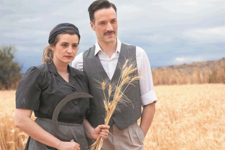 Η τηλεοπτική μάχη των… 17 σειρών