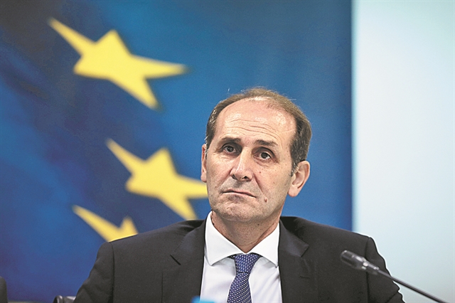 Θολό τοπίο για την κατάργηση του τέλους επιτηδεύματος