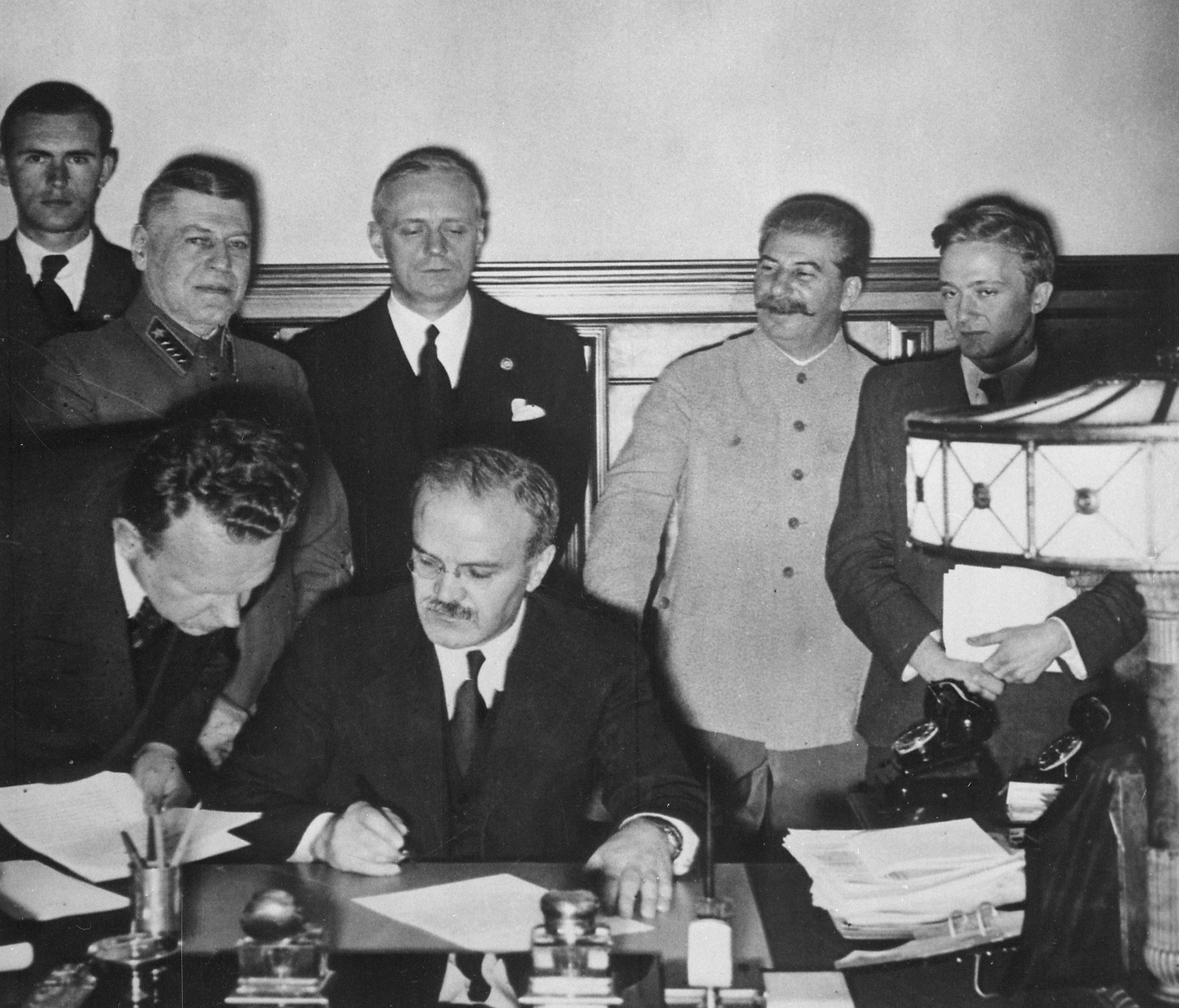 Το Σύμφωνο Χίτλερ – Στάλιν και οι κομμουνιστές