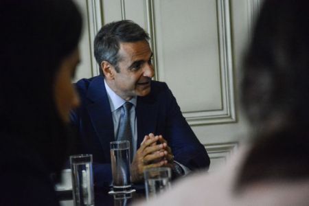 Καλοκαιρινή εικόνα της «γαλάζιας τετραετίας»