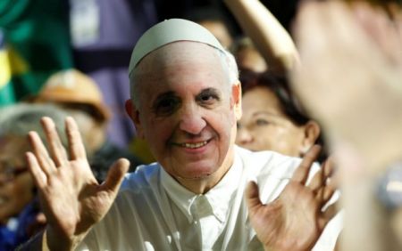 Βατικανό: Ο πάπας Φραγκίσκος κλείστηκε σε ασανσέρ