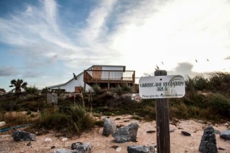 Μαίνεται ο τυφώνας Dorian : Νεκρός ένας 8χρονος από το πέρασμα στις Μπαχάμες