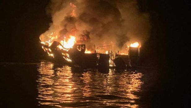 Καλιφόρνια: Δεκάδες νεκροί σε σκάφος – Κάηκαν ενώ κοιμόντουσαν