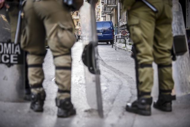 Εξάρχεια : Αλλη μια βραδιά επεισοδίων με μολότοφ κατά αστυνομικών – Ποιο το σχέδιο της ΕΛ.ΑΣ