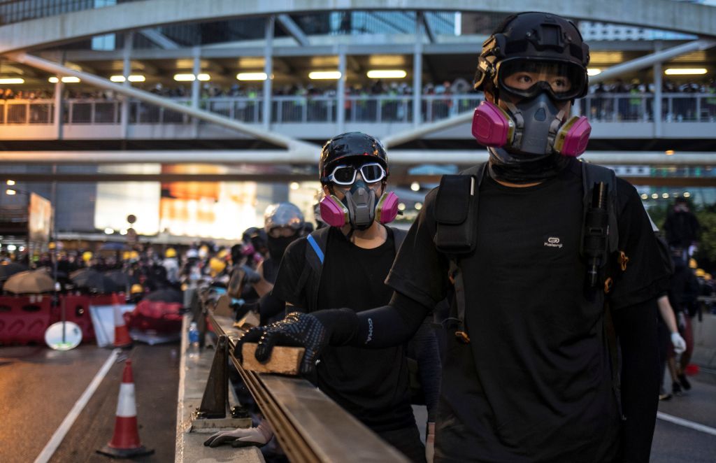 Ζώντας τον «εμφύλιο» του Χονγκ Κονγκ