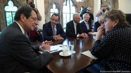 Deutsche Welle: Πιο κοντά σε συνομιλίες για το Κυπριακό